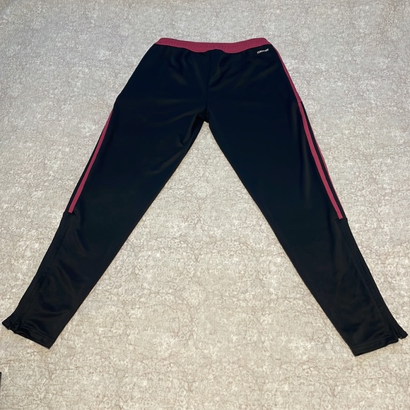 Adidas jogger pants (M) - Picture 3 of 3